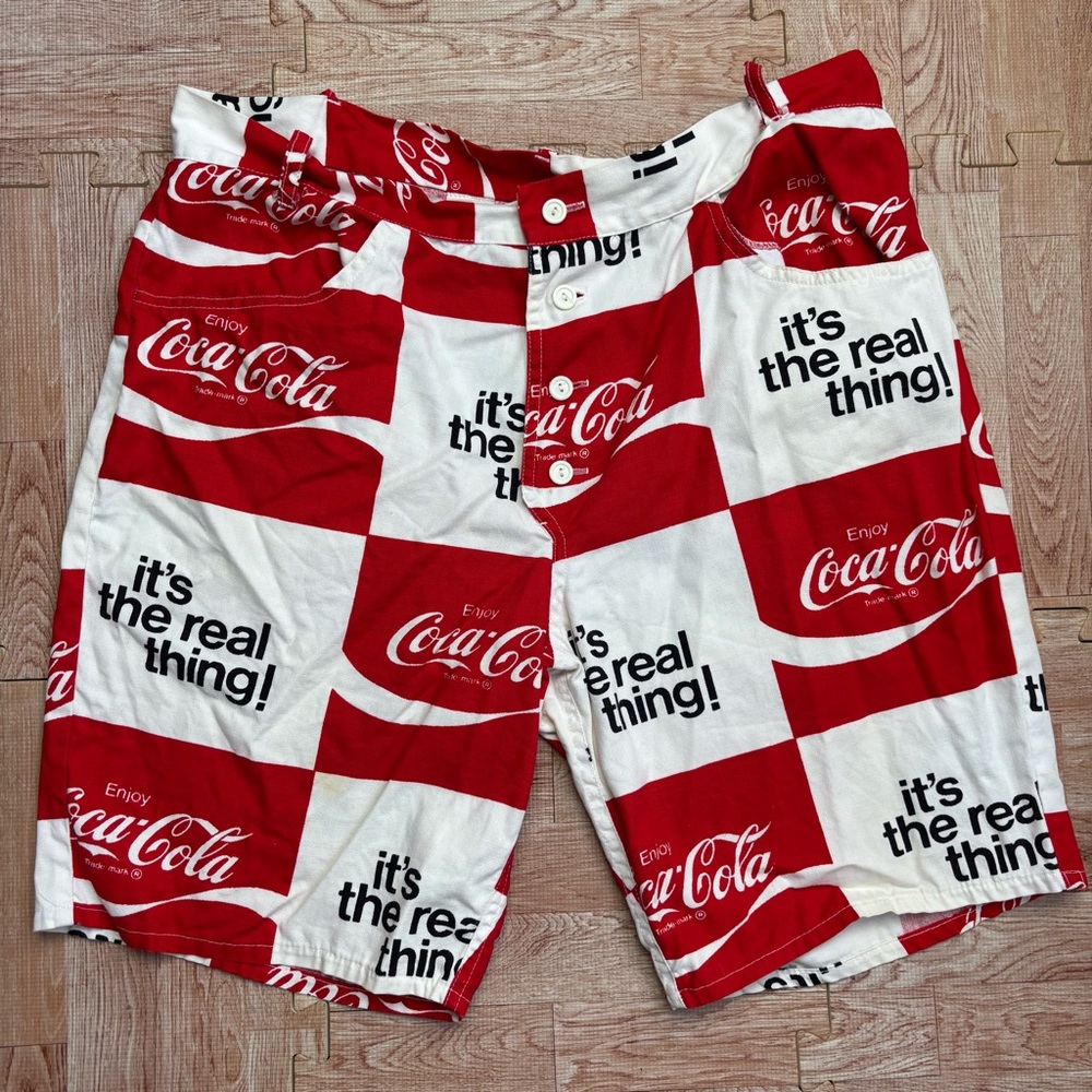 70’s VTG Coca-Cola Shorts Button-Fly All-Over Print 4-Pocket It’s The Real Thing